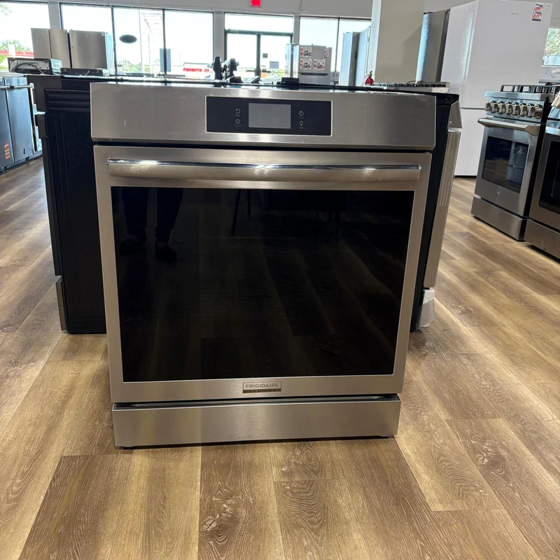 Frigidaire Gallery 30'' 6.2 pi cu Cuisinière - Induction -Pizza cuite sur pierre - Inox - GCFI307CBF - Boite Ouverte