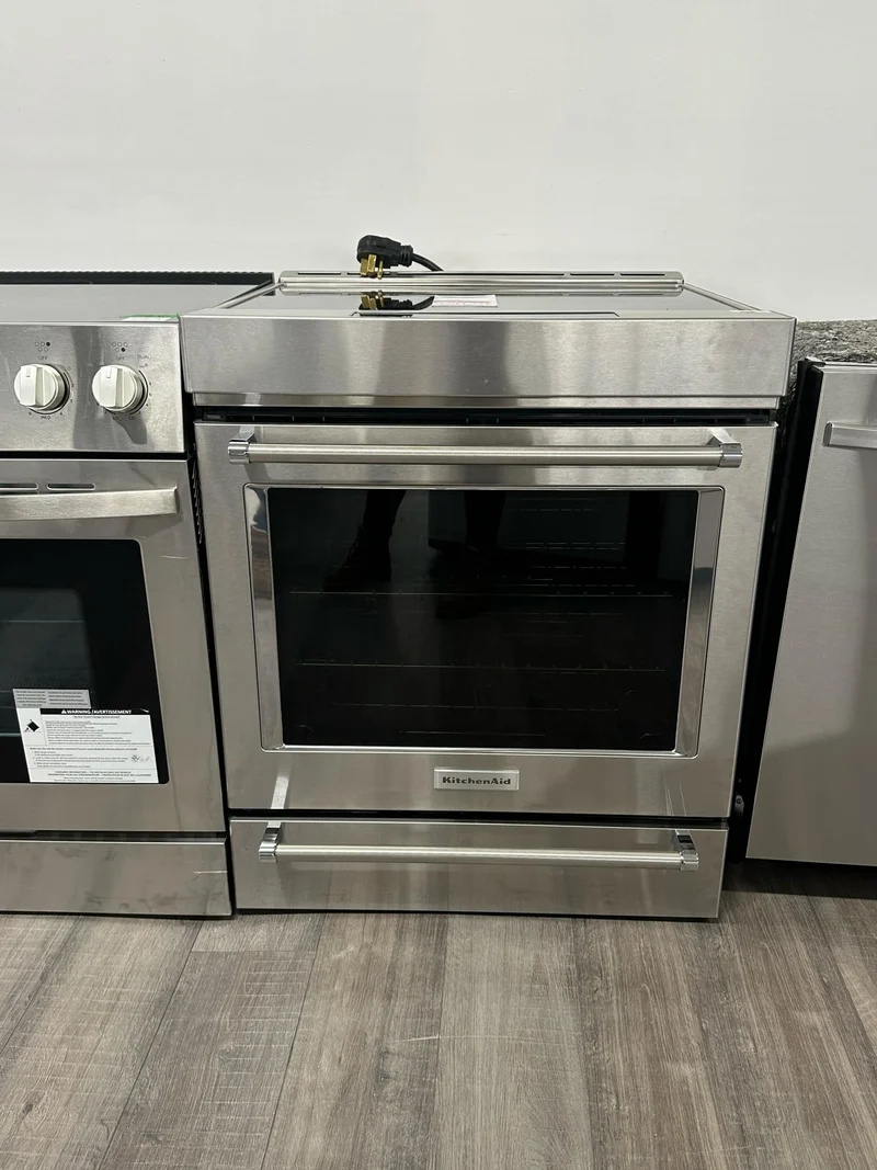 KitchenAid 30 po 6.4 pi cu Cuisinière Encastrable - 4 brûleurs - Convection - friture à air - inox - KSIS730PSS - boîte ouverte