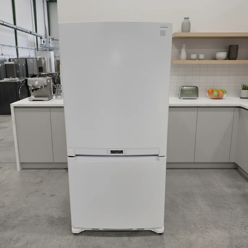 KENMORE 32'' Refrigerator - Two-Door - White - Refurbished