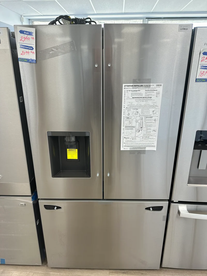 LG 36'' 26 pi Réfrigérateur à portes françaises - Distributeur d'eau et glace - inox - LRFXC2606S- Boîte ouverte