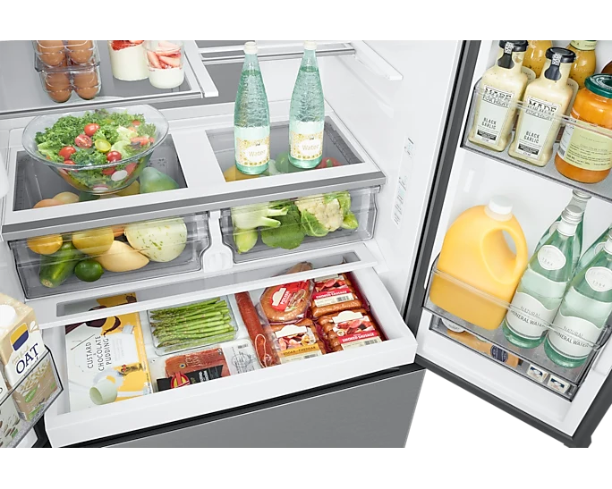 Samsung 36 po, 25.5 pc Réfrigérateur à portes françaises - machine à glaçons - inox - RF27CG5400SRAA
