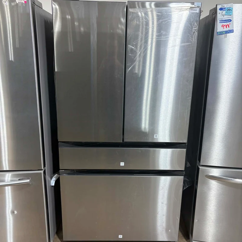 Samsung 36'' 28.8 pi cu Bespoke Réfrigérateur - Centre de boisson - Inox - RF29BB8600QLAA - boîte ouverte