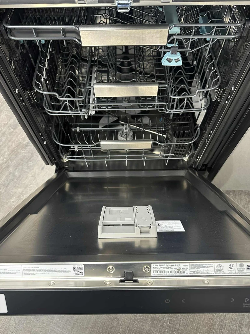 Samsung 24'' 38 dba lave-vaiselle - 10 cycles - inox noir -DW90F89T0UMTAA- boite ouverte