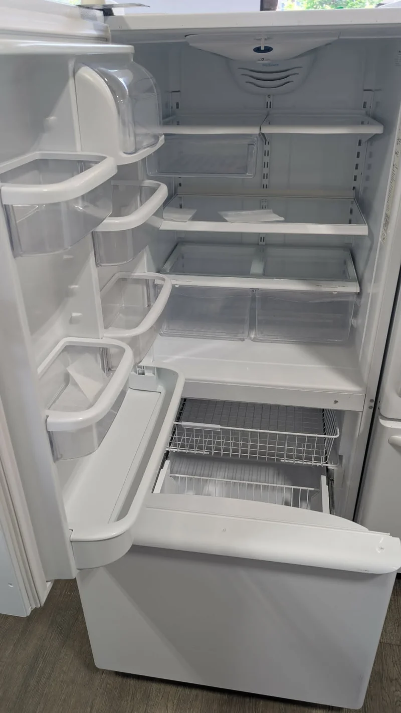 Amana 30'' Réfrigérateur Congélateur Inférieur - Blanc - Reconditionné