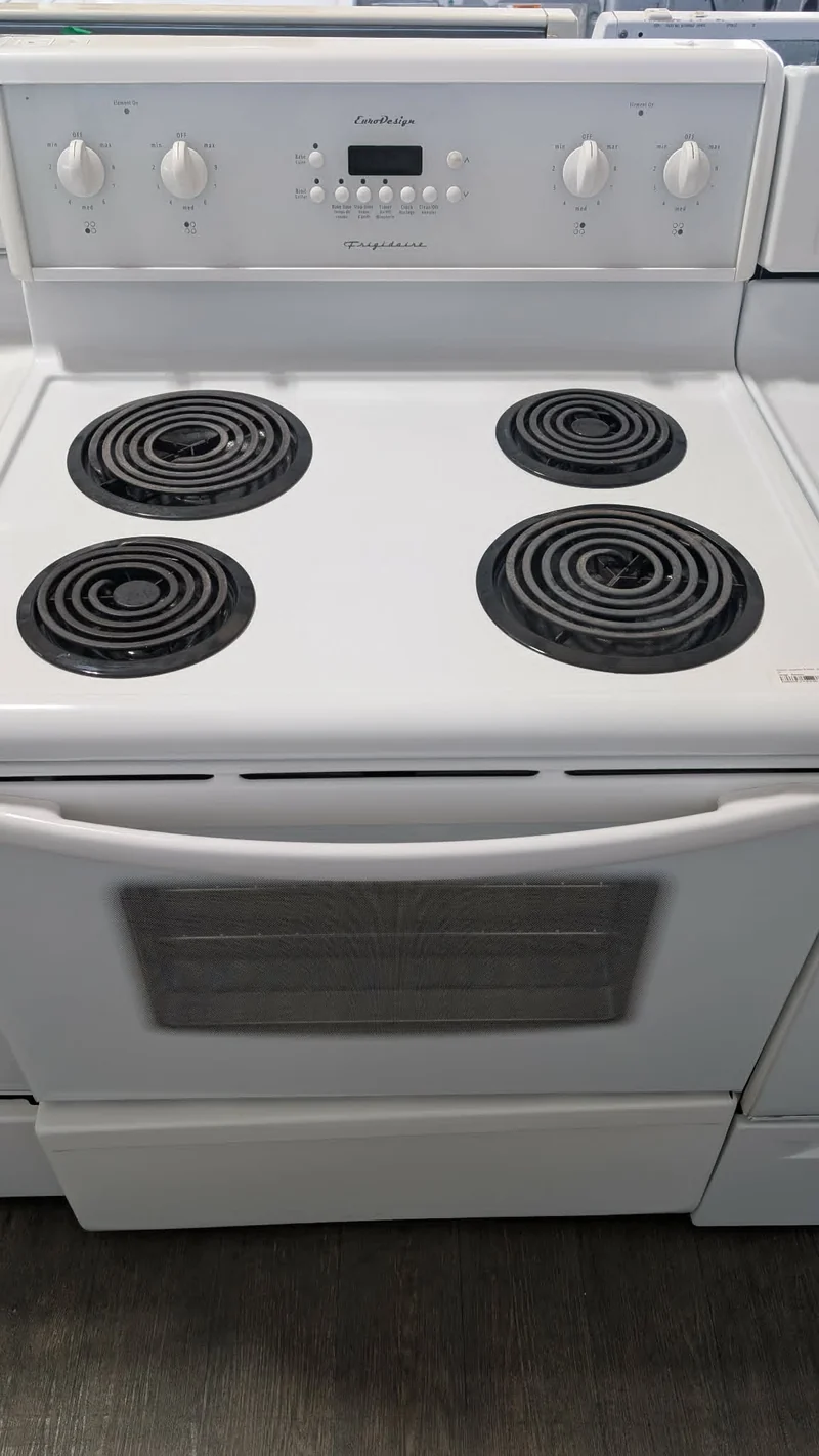 Frigidaire 30'' Cuisinière Serpentin- Blanc - Reconditionné