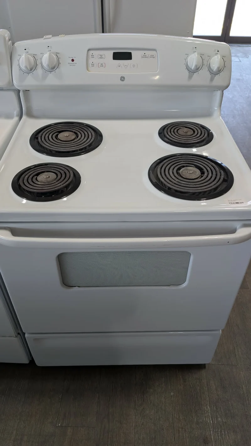 GE 30'' Cuisinière Serpentin- Blanc - Reconditionné