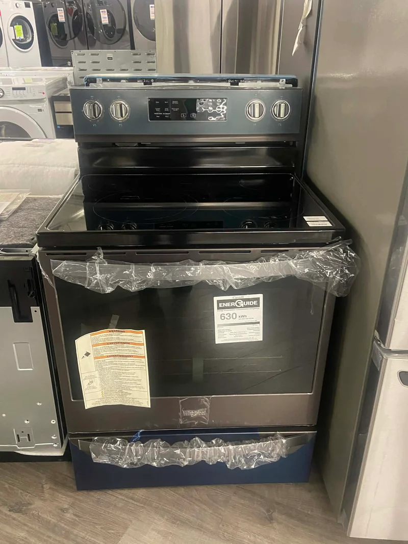 Whirlpool 30'' 6.4 pi. cu. Cuisinière électrique - Noir - YWFE775H0HB - Boîte ouverte