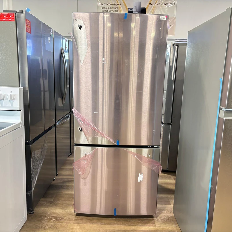 GE 30'' 21 pi.cu. - Réfrigérateur Congélateur Inférieur - Energy star®- Inox -GDE21DYRK - Boîte ouverte