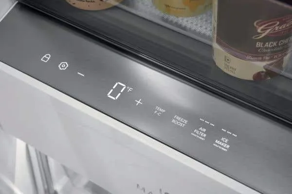 Frigidaire Professionnal 33'' 19 pi cu chacun - Ensemble tout Réfrigérateur et tout congélateur - inox - FPRU19F8WF - FPFU19F8WF - boîte ouverte