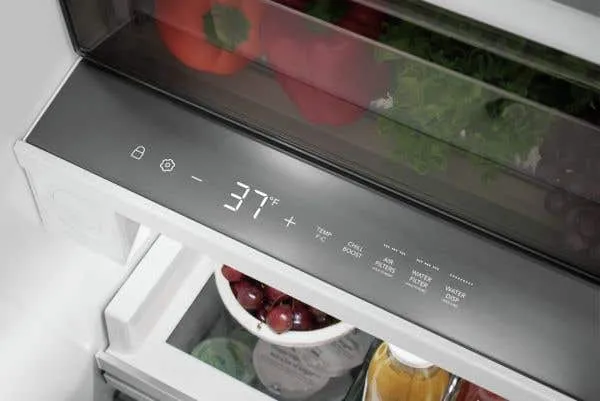 Frigidaire Professionnal 33'' 19 pi cu chacun - Ensemble tout Réfrigérateur et tout congélateur - inox - FPRU19F8WF - FPFU19F8WF - boîte ouverte
