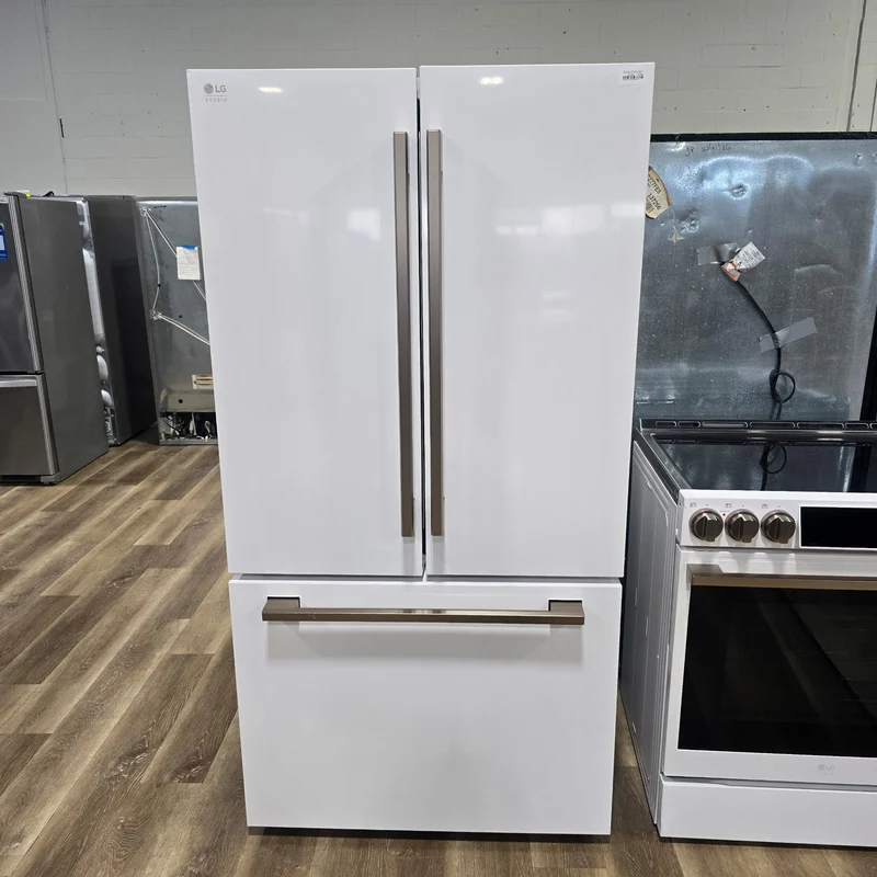 LG Studio 36'' 27 pi cu Réfrigérateur - Distributeur d’eau interne - ThinQ WiFi - Blanc- SRFB27W3 - Boîte Ouverte