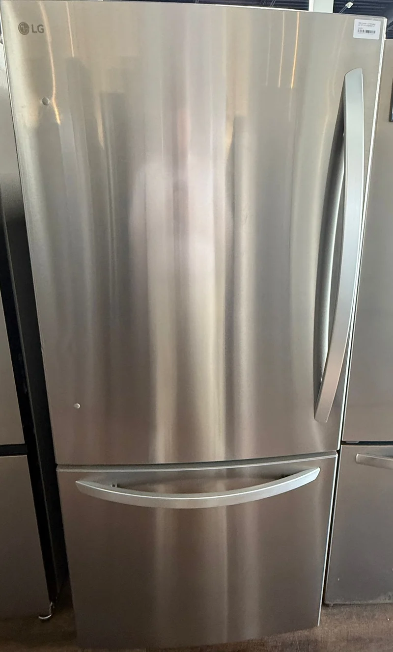 LG 30" po 22 pi.cu - Réfrigérateur à congélateur inférieur - Inox - ENERGY STAR® - LRDNS2200S - Boîte ouverte