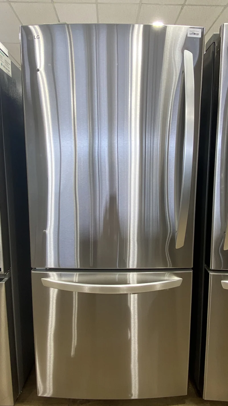 LG 30" po 22 pi.cu - Réfrigérateur à congélateur inférieur - Inox - ENERGY STAR® - LRDNS2200S - Boîte ouverte