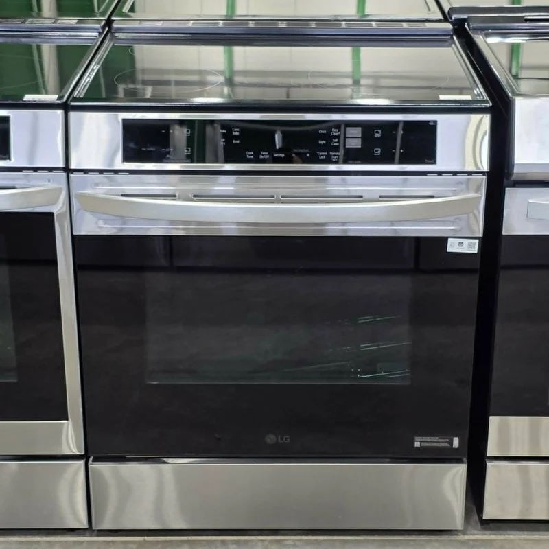LG 30'' 6.3 pi cu Cuisinière Induction - 4 brûleurs - Convection - inox - LSIL633CFE - boîte ouverte