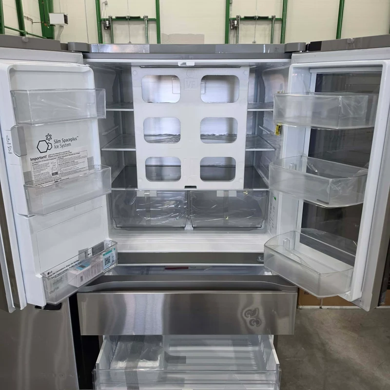 LG 36'' 29 pi cu Réfrigérateur avec Instaview - Pronfondeur MAXMD - Distributeur d’eau et de glaçons - Inox - LF29S8365S - Boîte ouverte