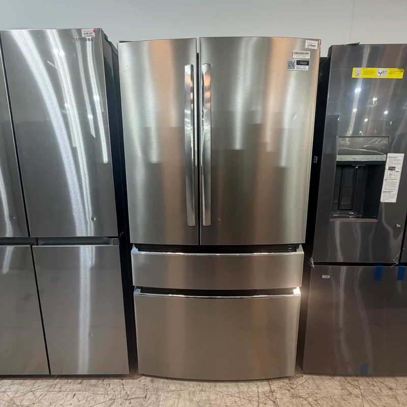 Frigidaire 36'' 21,5 pi cu Réfrigérateur 4 portes - profondeur comptoir - inox - GRMC2273CF - boîte ouverte