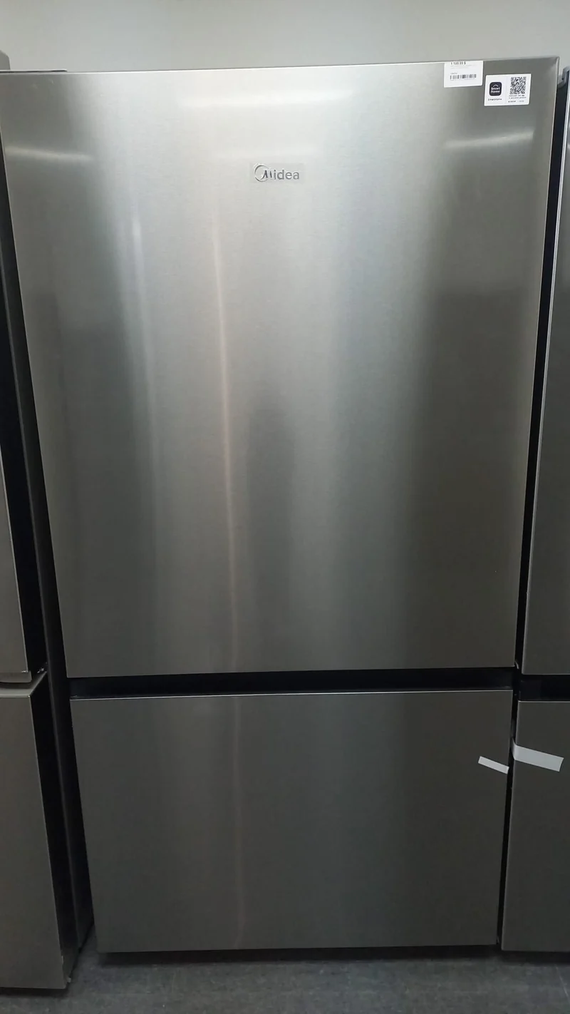 Midea 33 '' 22.8 pi. cu - Réfrigérateur à congélateur Infèrieur - Inox - MRB23D5AST - Boîte ouverte