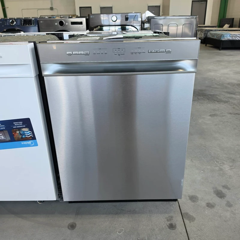 Midea 24'' 52 dBA Lave-vaisselle à cuve hybride - commande frontale - éclairage intérieur - MDF24P1BST - boîte ouverte