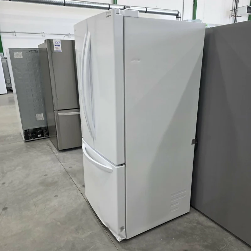 LG 30'' 21.8 pi cu Réfrigérateur portes francaises- super blanc - LRFNS2200W - boîte ouverte