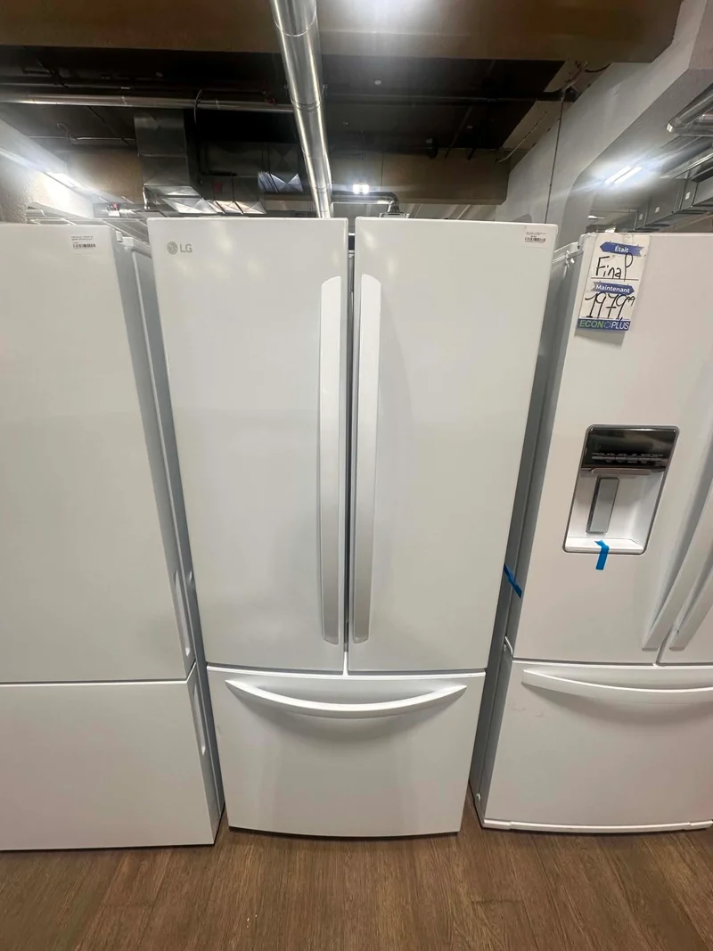 LG 30'' 21.8 pi cu Réfrigérateur portes francaises- super blanc - LRFNS2200W - boîte ouverte