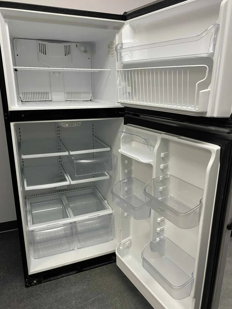 Frigidaire Réfrigérateur 30" congélateur supérieur -inox - reconditionné