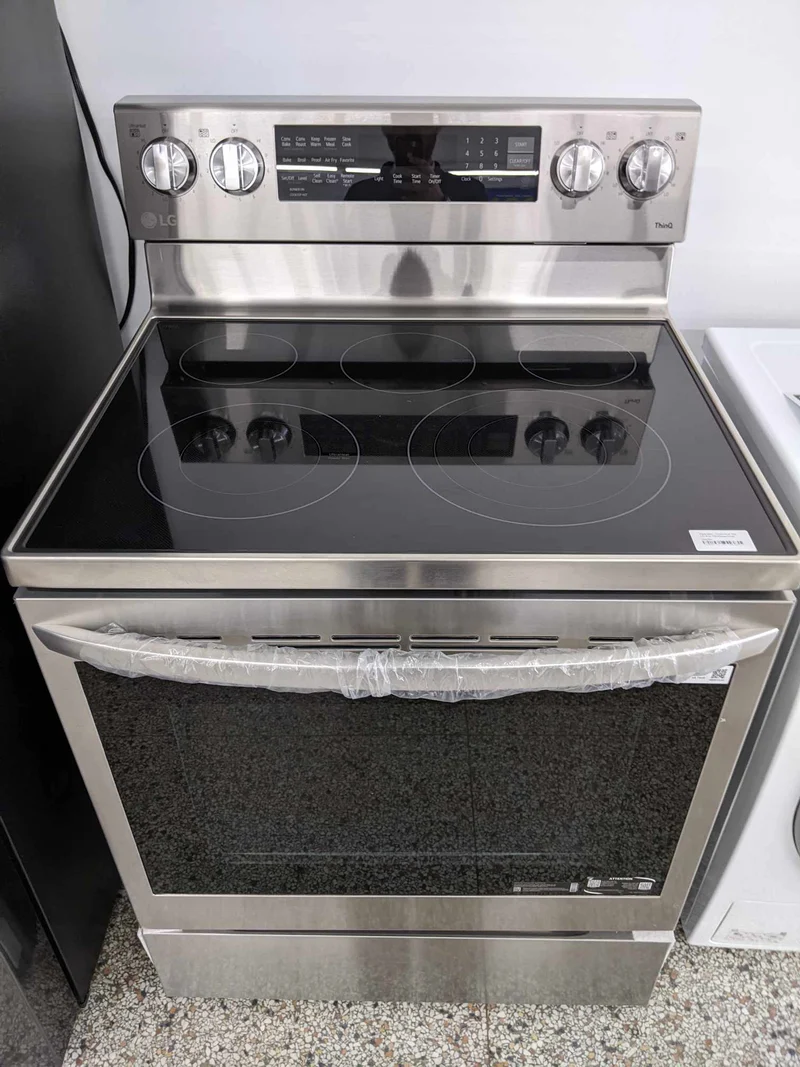 LG 30" 6.3 pi.cu - Cuisinière électrique à convection - Avec wifi et fonctionnalité InstaView ThinQ - 5 brûleurs - Inox - LREL6325F - Boîte Ouverte