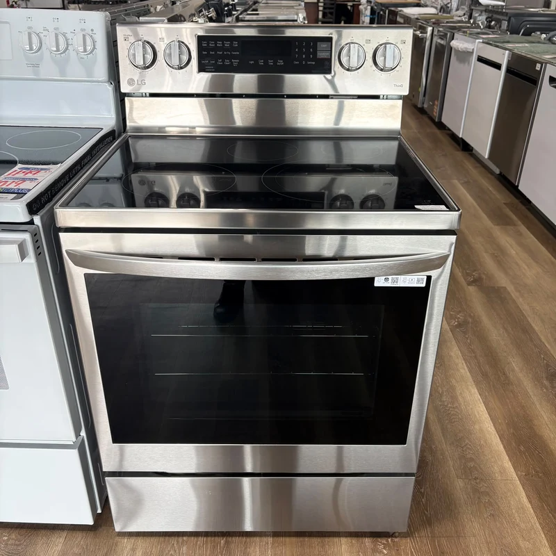 LG 30" 6.3 pi.cu - Cuisinière électrique à convection - Avec wifi et fonctionnalité InstaView ThinQ - 5 brûleurs - Inox - LREL6325F - Boîte Ouverte