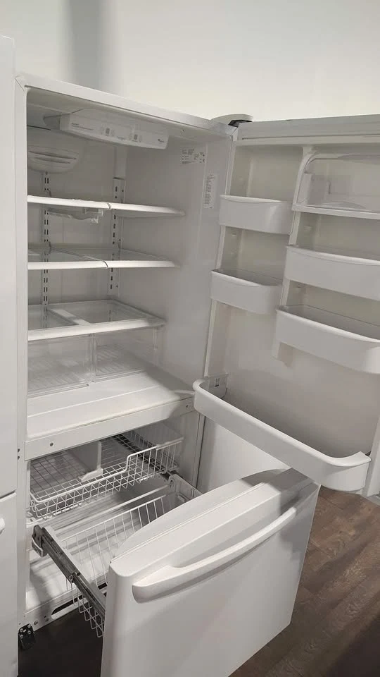 Amana Réfrigérateur 30" congélateur inférieur-Blanc- reconditionné
