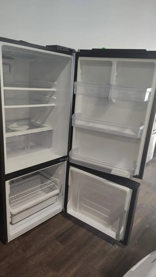 GE 30'' Réfrigérateur congélateur inférieur - inox - reconditionné