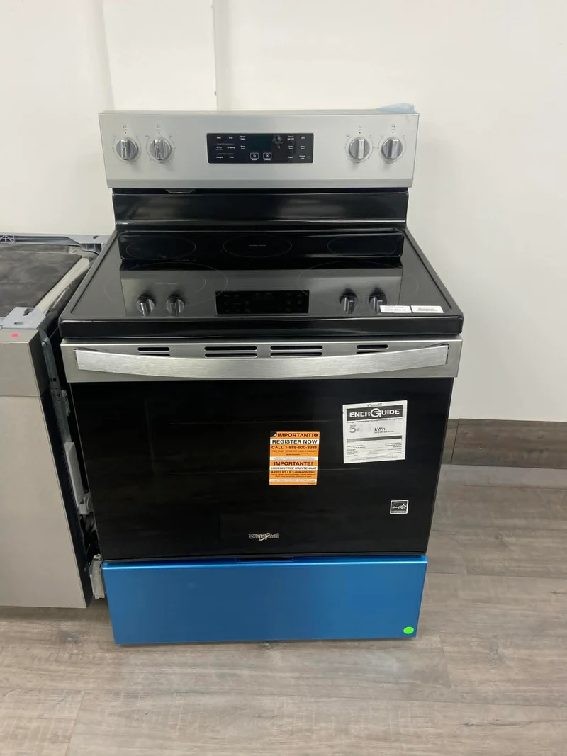 Whirlpool 30'' 5.3 pi cu Cuisinière électrique - Inox - YWFES4530SZ - Boîte ouverte
