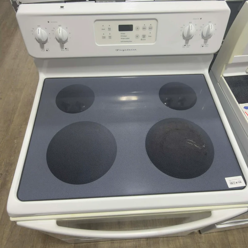 Frigidaire 30'' Cuisinière Vitrocéramique - Blanc - Reconditionné