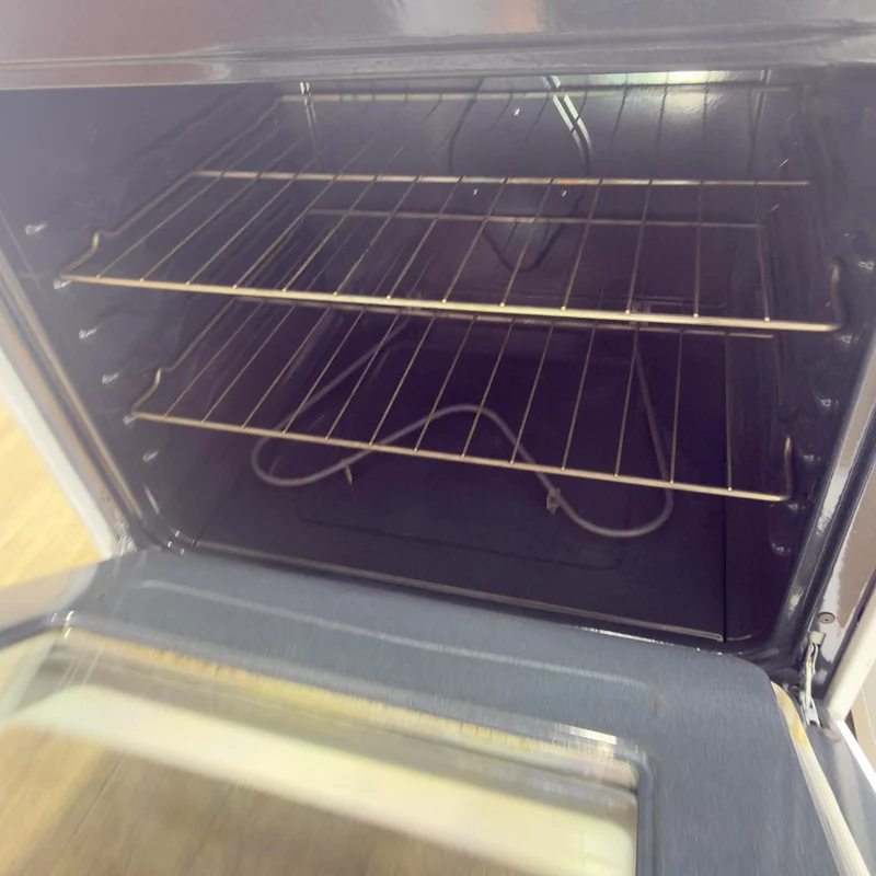 Frigidaire 30'' Cuisinière Vitrocéramique - Blanc - Reconditionné