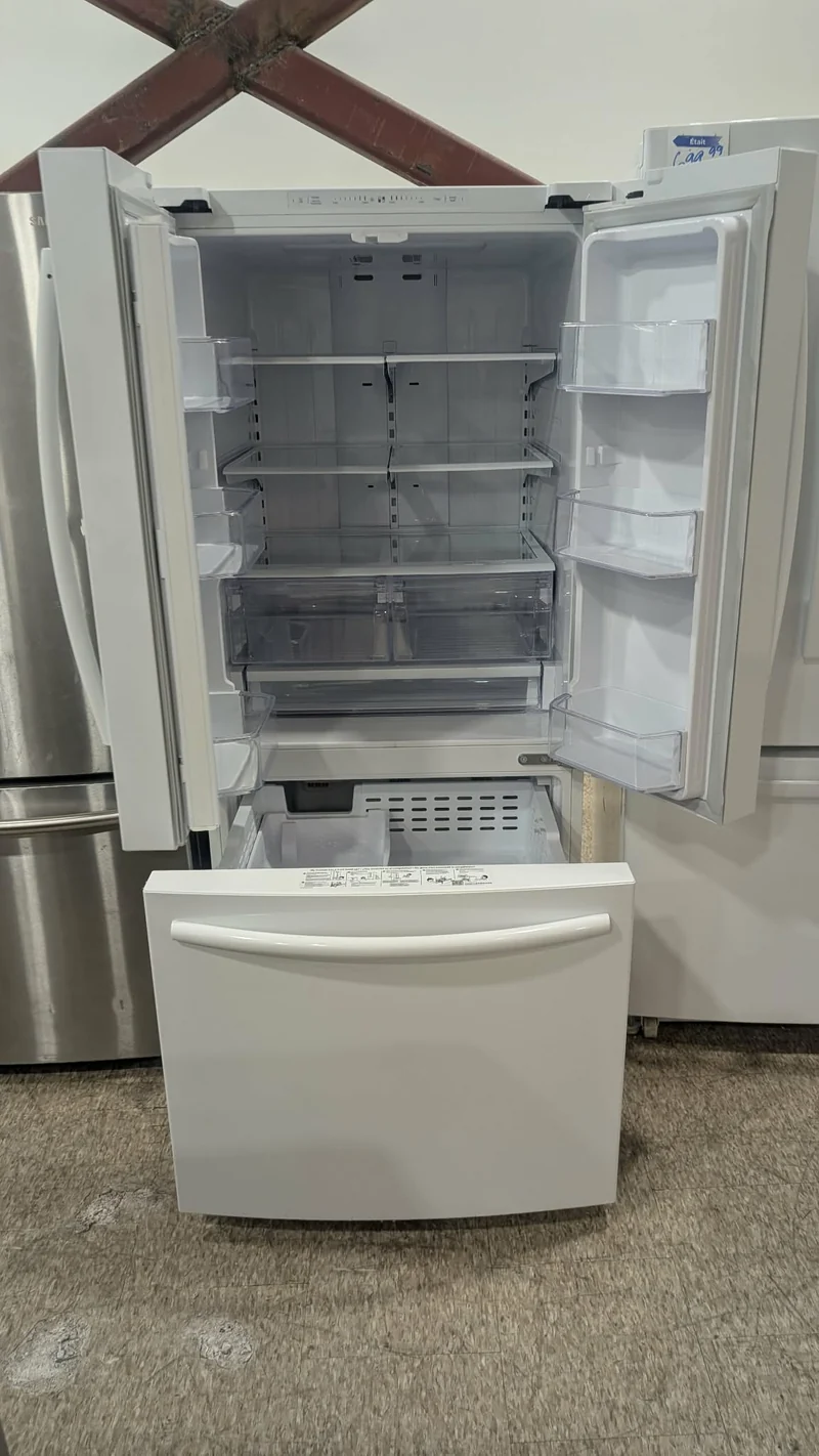 Samsung 30'' Réfrigérateur - 3 portes - blanc - Congélateur Inférieur - Reconditionné