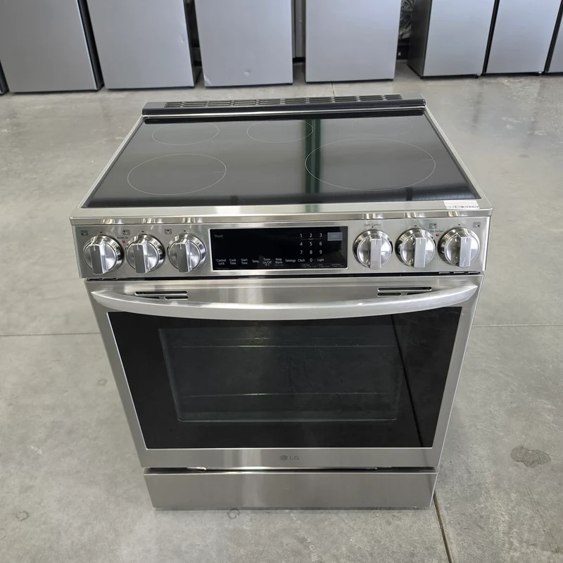 LG 30'' 6.0 pi cu Cuisinière à induction encastrable - friture à air - inox - LSIL6336F - boîte ouverte