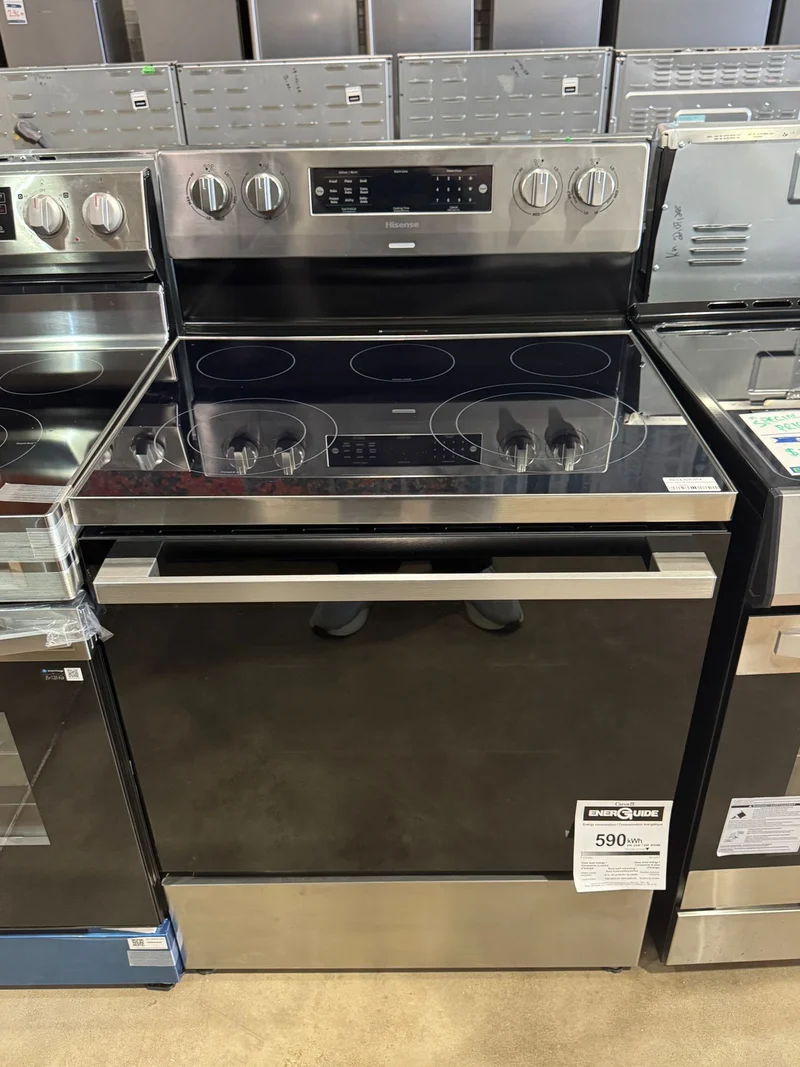 Hisense 30'' 5.8 pi Cuisinière électrique convection - inox - HBE3502CAS - Boîte ouverte