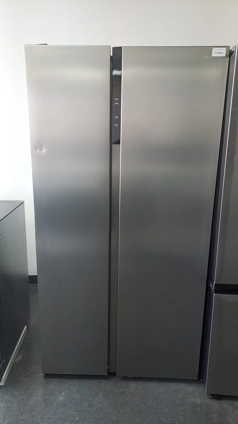 Hisense 36'' 19.2 pi cu Réfrigérateur côte à côte inox - RS19A2CSD - boîte ouverte