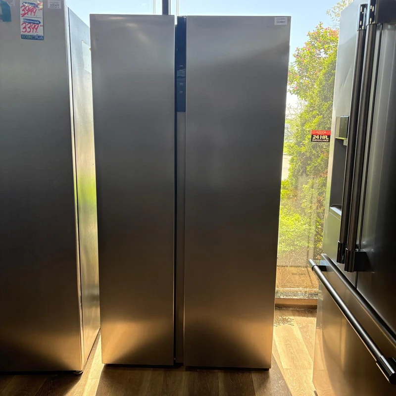 Hisense 36'' 19.2 pi cu Réfrigérateur côte à côte inox - RS19A2CSD - boîte ouverte