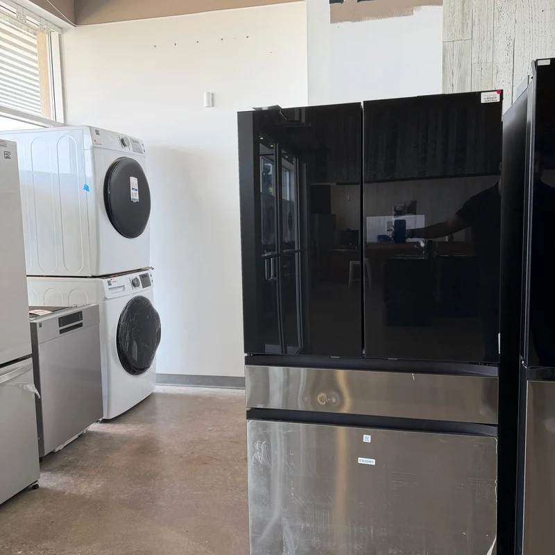 Samsung 36'' 23 pi cu Réfrigérateur BESPOKE Profondeur comptoir - Centre de boisson - RF90F23BECRAA - boîte ouverte