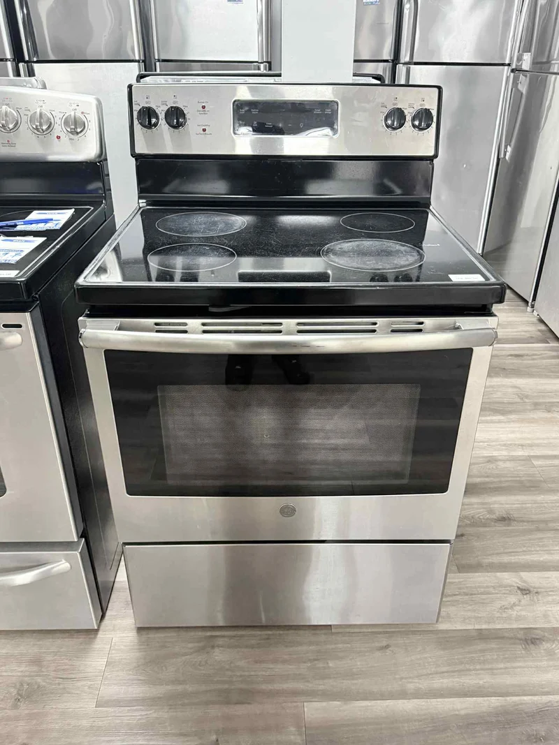 GE 30'' Cuisinière vitrocéramique - Inox- reconditionné