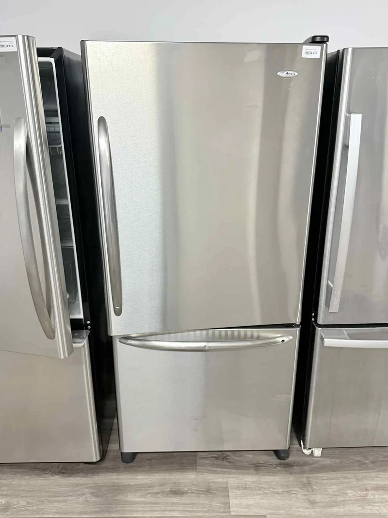 Amana 30'' – Réfrigérateur congélateur inférieur – Inox – Reconditionné