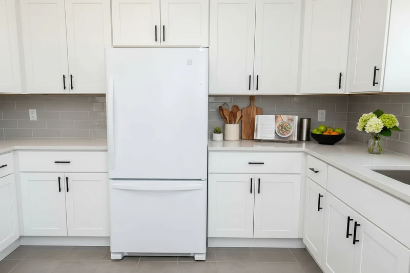 Kenmore 30'' – Réfrigérateur Congélateur Inférieur – Blanc – Reconditionné