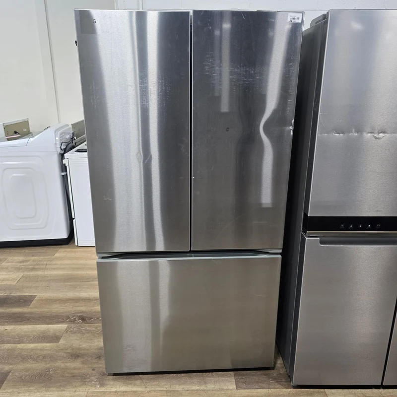 LG 36'' 26.5 pi cu - Réfrigérateur à portes françaises - Profondeur Comptoir avec Distributeur d'eau - inox - LRFLC2716S - Boîte ouverte
