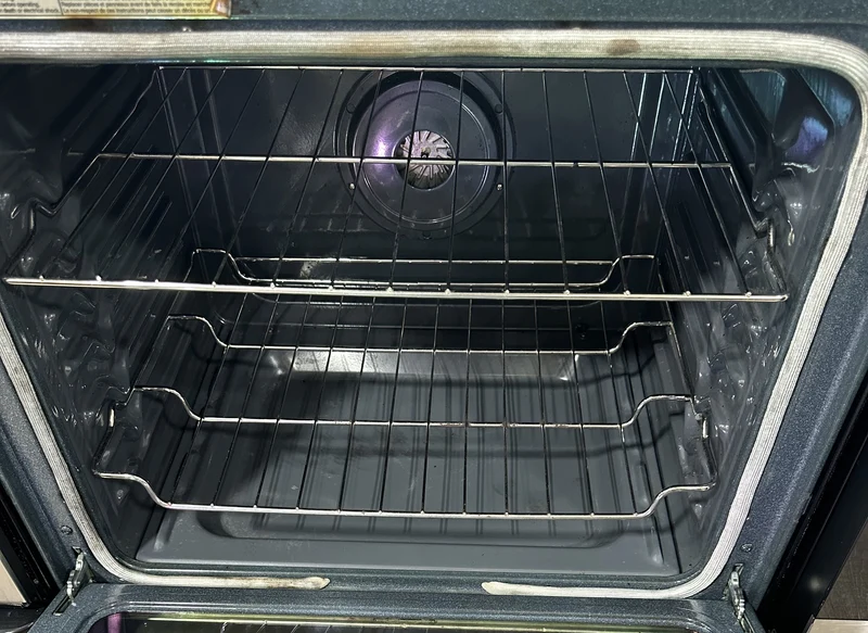Whirlpool 30'' Cuisinière Vitrocéramique - Inox - Reconditionnée