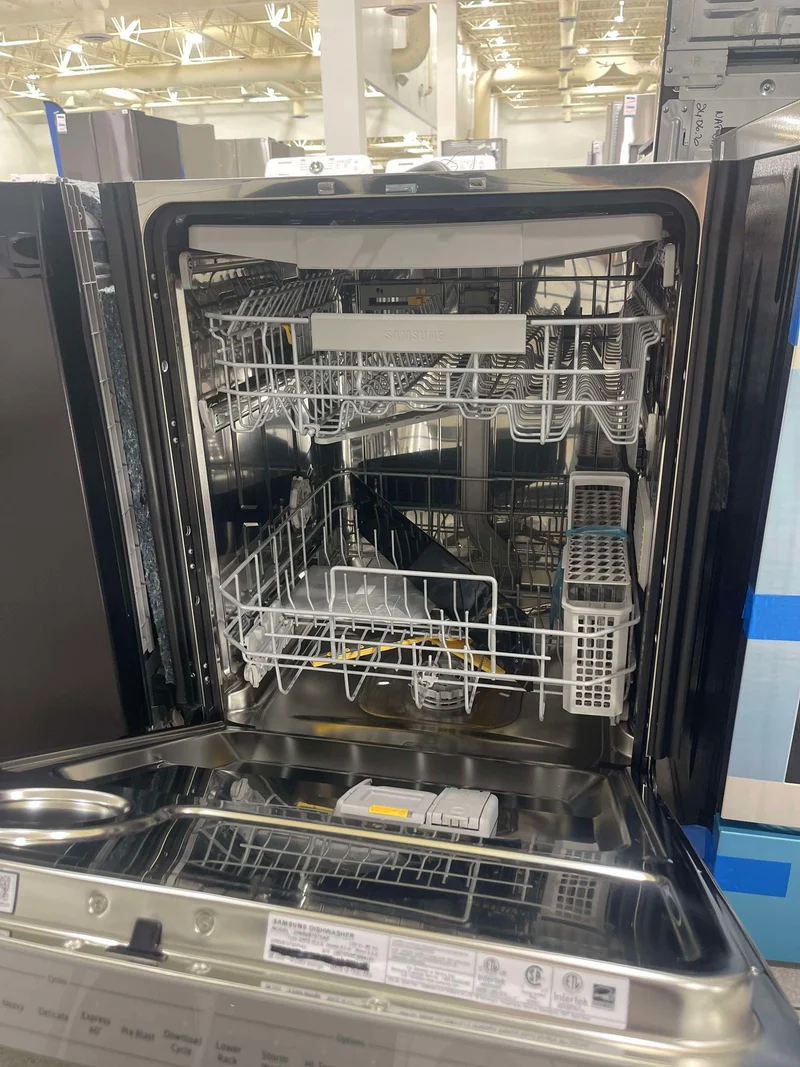 Samsung Bespoke 24''- lave-vaisselle -42 dB- Wi-Fi activé- inox- DW80B7070AP- boîte ouverte