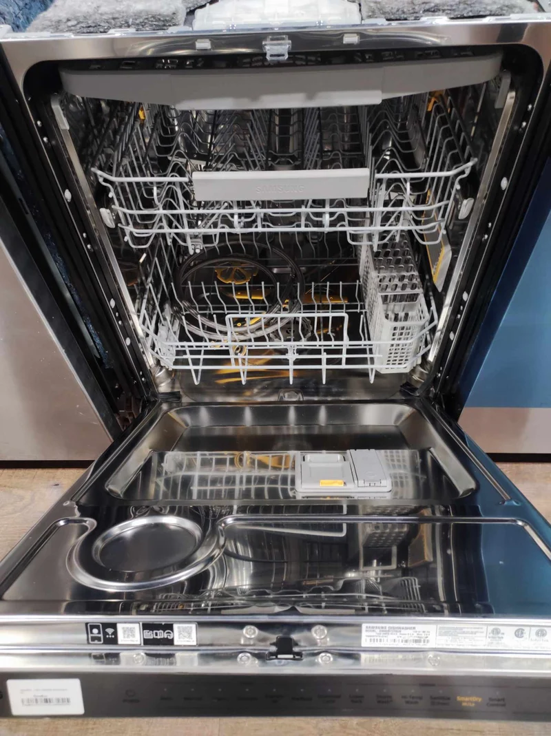 Samsung Bespoke 24''- lave-vaisselle -42 dB- Wi-Fi activé- inox- DW80B7070AP- boîte ouverte