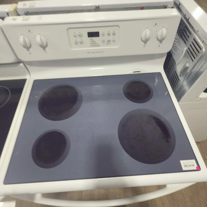 Frigidaire 30'' Cuisinière Vitrocéramique - Blanc - Reconditionné