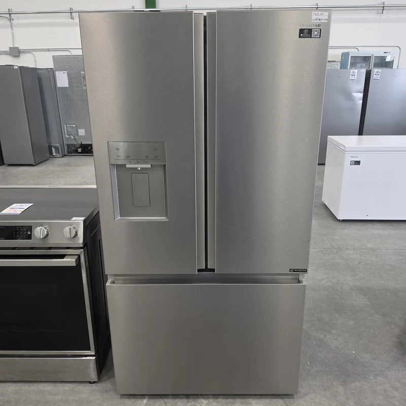 Hisense 36 po 22.4 pc Réfrigérateur à porte française -profondeur comptoir - inox - RF225C3CSEI - boîte ouverte