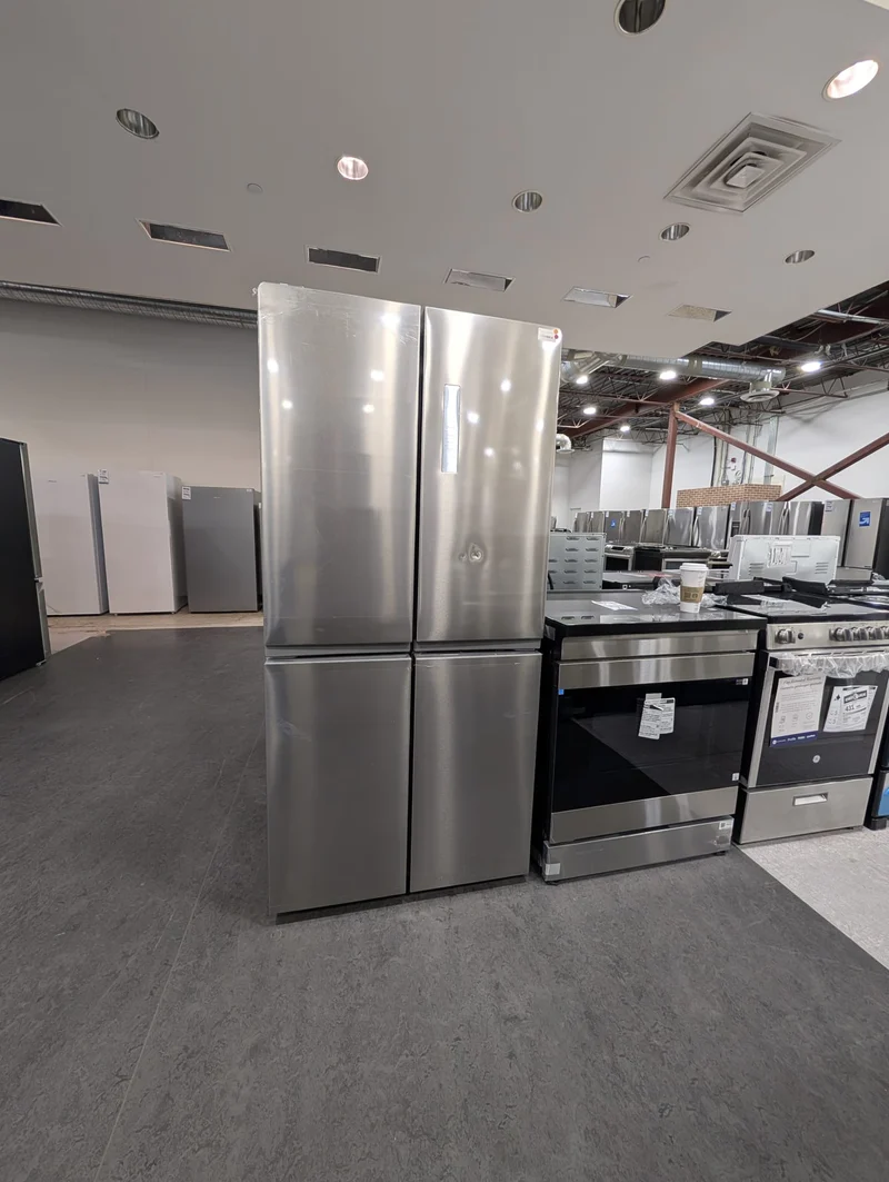 Frigidaire 33''17.4 pi.cu -Réfrigérateur 4 portes- Profondeur comptoir- inox - FRQG1721AV-Boîte ouverte