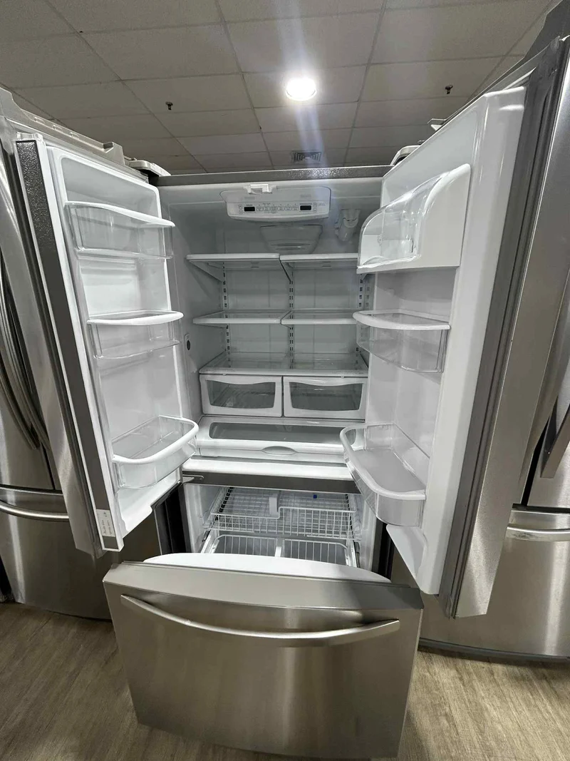 Kenmore 30'' Réfrigérateur - 3 portes - inox - Congélateur Inférieur - Reconditionné