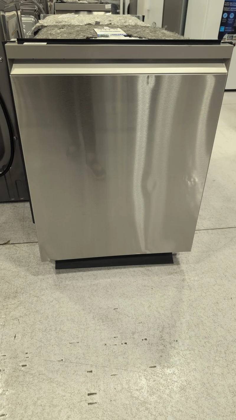 Samsung 24'' 38 dBA Lave-Vaiselle -10 cycles - inox - DW90F89T0USRAA - boîte ouverte